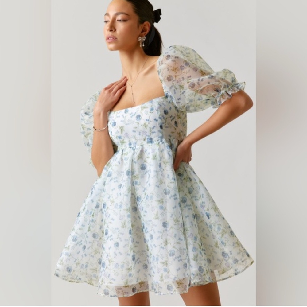 Francesca's Collections White Floral Puff-Sleeve Mini Dress